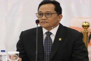 Hakim Konstitusi Ridwan Mansyur Pembicara Utama Kuliah Umum Formasi FH Unram