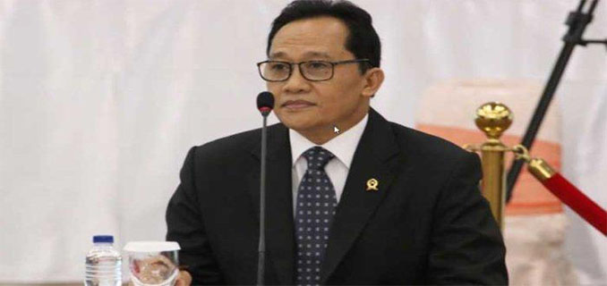 Hakim Konstitusi Ridwan Mansyur Pembicara Utama Kuliah Umum Formasi FH Unram