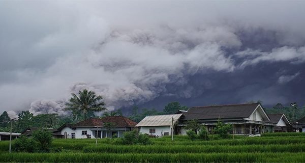 Semeru Erupsi, 178 Pendaki Terpaksa Bertahan di Ranu Kumbolo