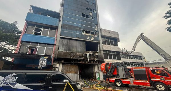 Kebakaran Hebat Guncang Gedung Terra Drone di Kemayoran
