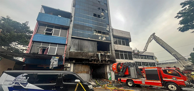 Kebakaran Hebat Guncang Gedung Terra Drone di Kemayoran