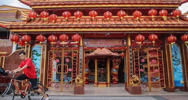 Tiga Abad Berdiri, Klenteng Tertua Bekasi Bersolek Sambut Imlek