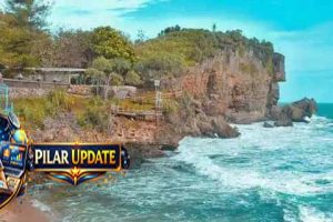 Wisata Pantai Ngobaran Jogja Ada Pura dan Candi